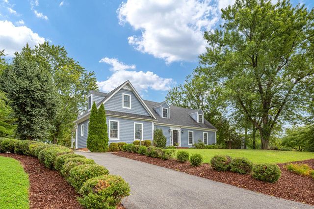 15 FOX RUN LN, Fredericksburg, VA 22405