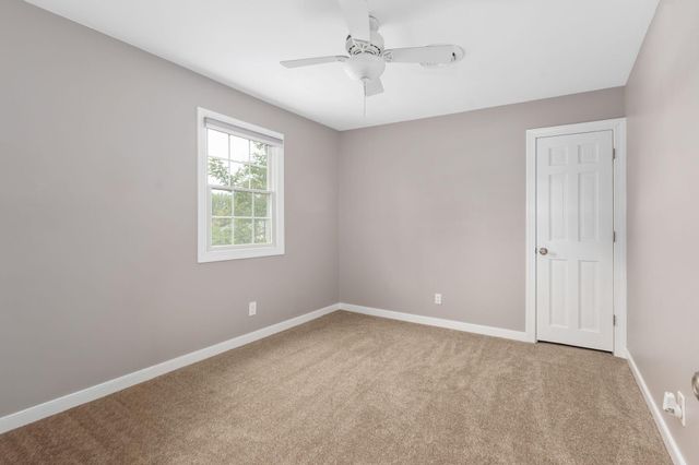 15 FOX RUN LN, Fredericksburg, VA 22405