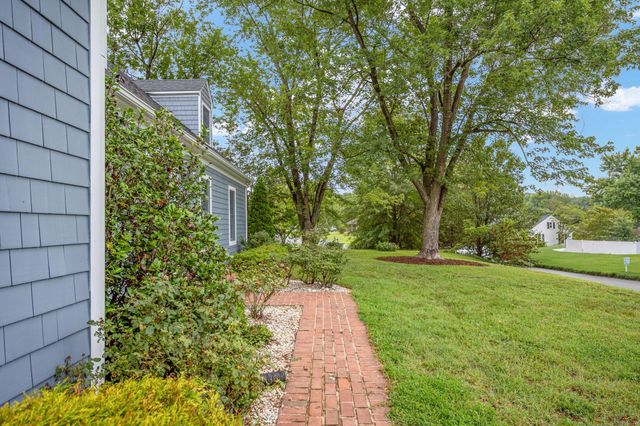 15 FOX RUN LN, Fredericksburg, VA 22405
