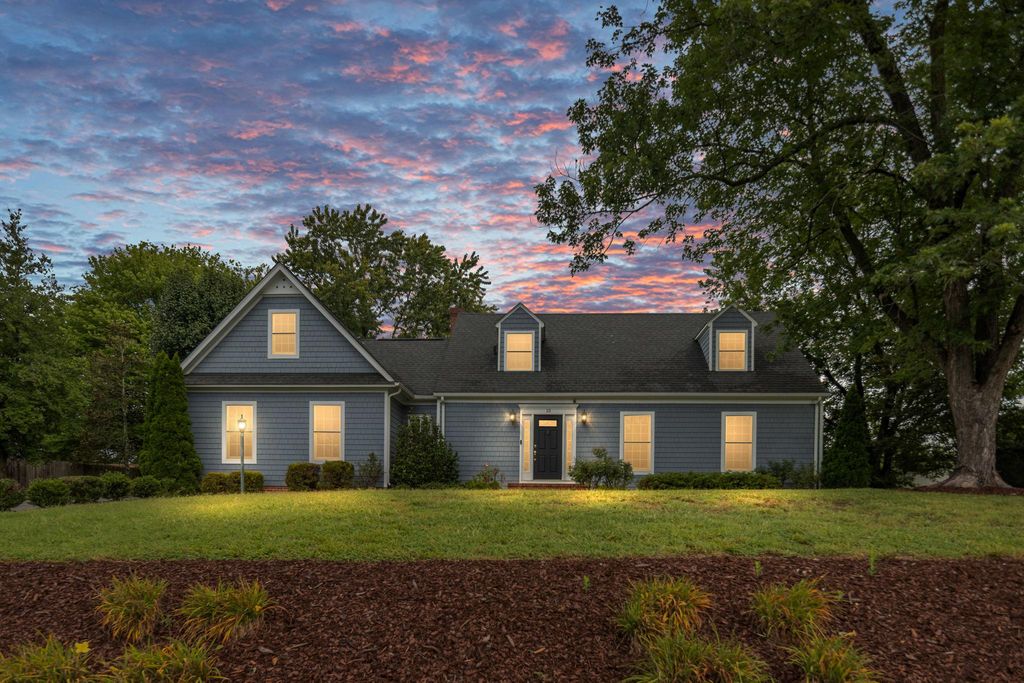 15 FOX RUN LN, Fredericksburg, VA 22405