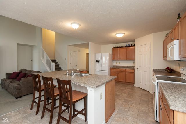 2458 Bristol Drive, Franklin, IN 46131
