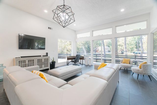 3103 Hemingway Drive, Montgomery, TX 77356