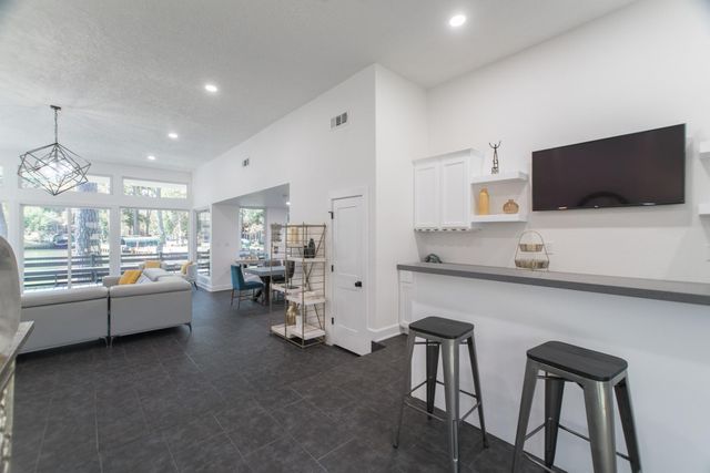 3103 Hemingway Drive, Montgomery, TX 77356