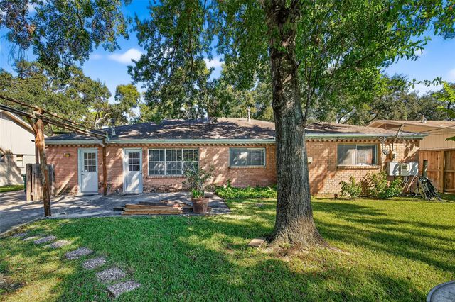 5223 Wigton Drive, Houston, TX 77096