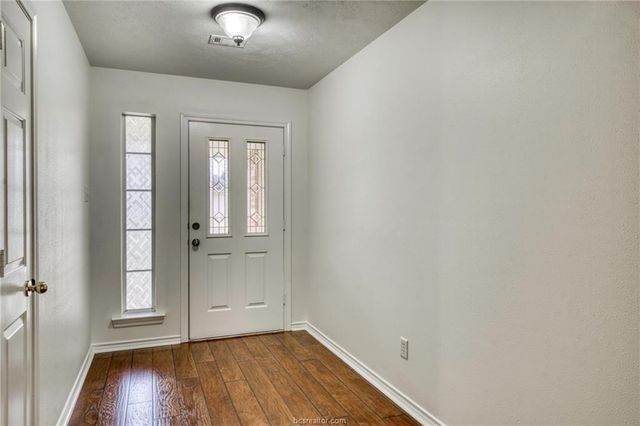 1309 Danville Court, College Station, TX 77845