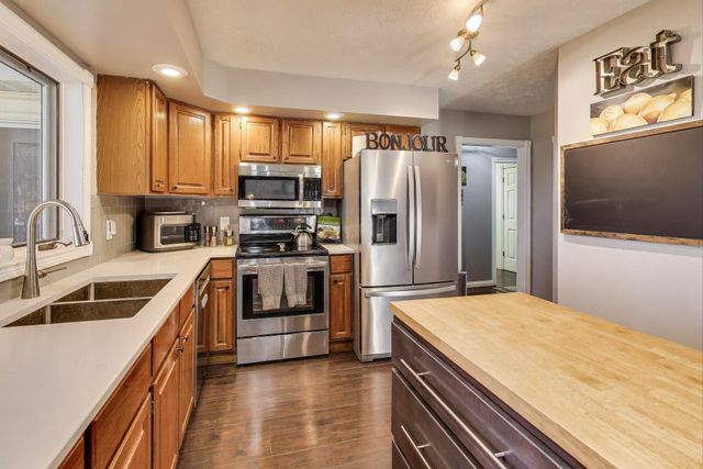 33791 Early Road, New Carlisle, IN 46552