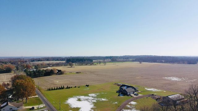 33791 Early Road, New Carlisle, IN 46552