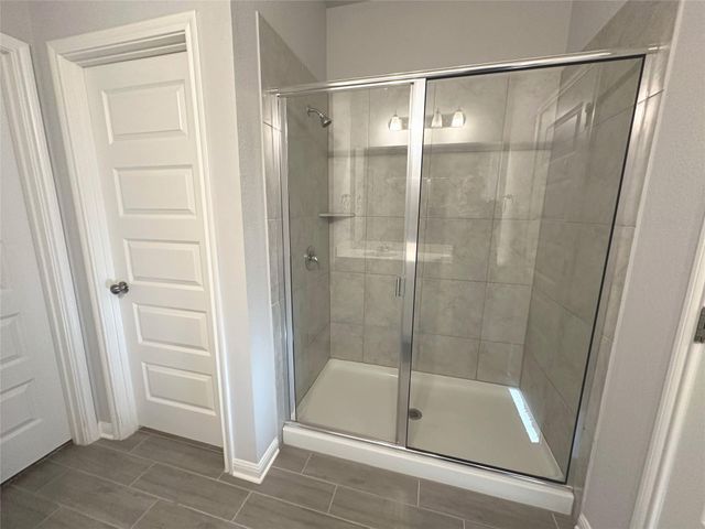243 Kellys Heroes WAY, Jarrell, TX 76537