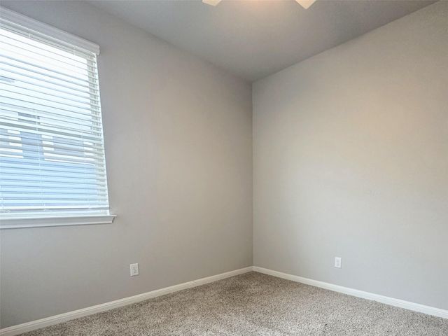 243 Kellys Heroes WAY, Jarrell, TX 76537