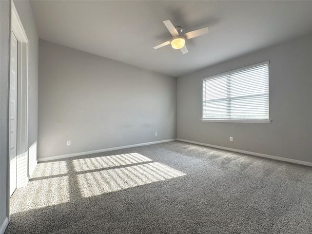 243 Kellys Heroes WAY, Jarrell, TX 76537