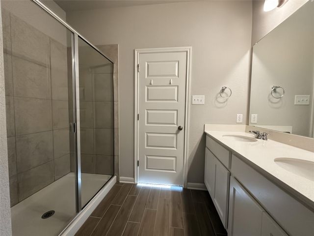 243 Kellys Heroes WAY, Jarrell, TX 76537