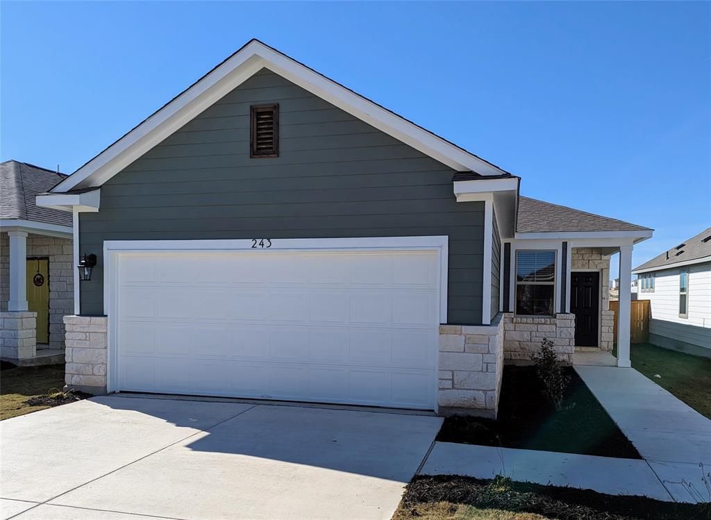 243 Kellys Heroes WAY, Jarrell, TX 76537
