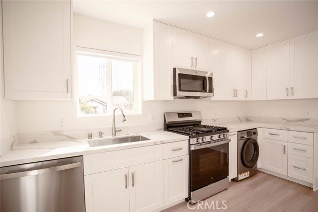 16327 Kalisher Street, Granada Hills (los Angeles), CA 91344