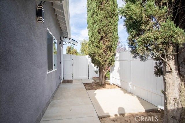 16327 Kalisher Street, Granada Hills (los Angeles), CA 91344