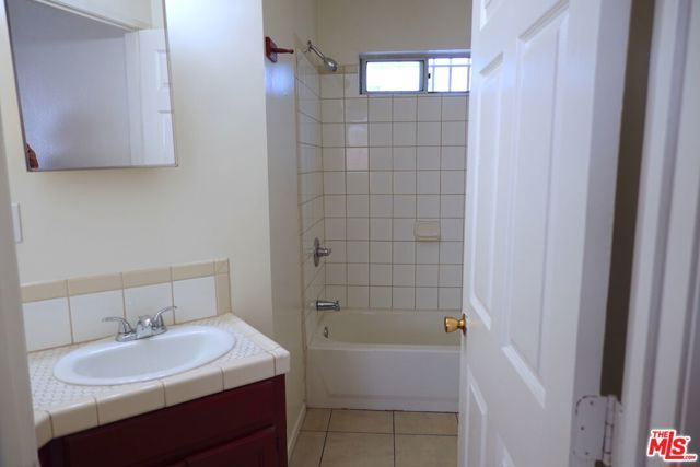 3516 W 67th Street, Los Angeles, CA 90043