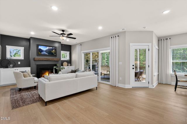 68 Knotts Loop, Lillington, NC 27546