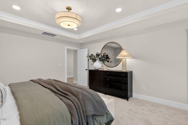 68 Knotts Loop, Lillington, NC 27546