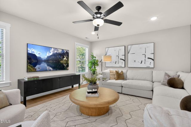68 Knotts Loop, Lillington, NC 27546