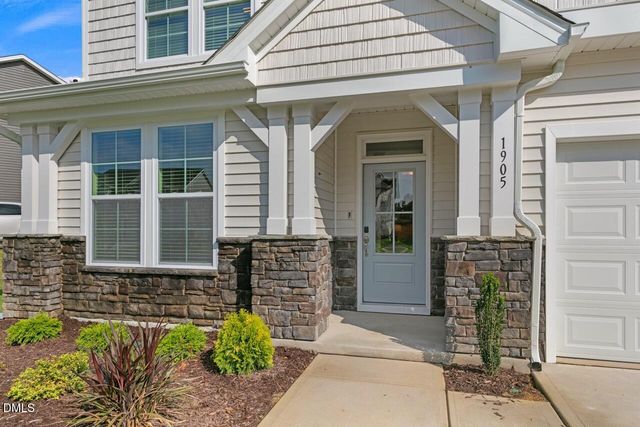 68 Knotts Loop, Lillington, NC 27546