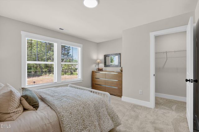 68 Knotts Loop, Lillington, NC 27546