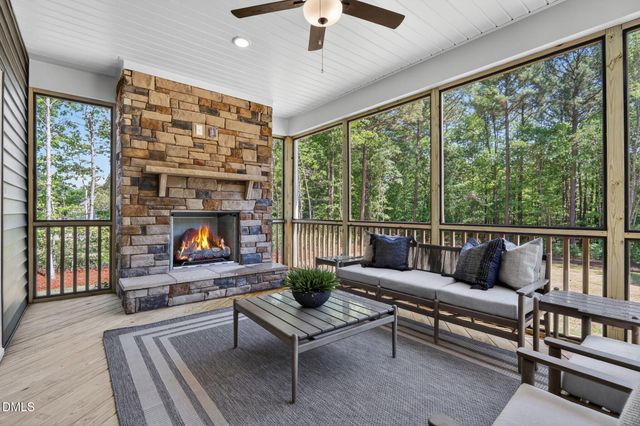 68 Knotts Loop, Lillington, NC 27546