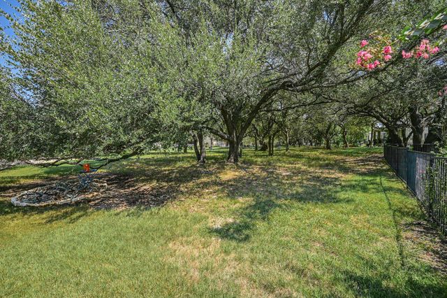 102 Yosemite RD, Georgetown, TX 78633