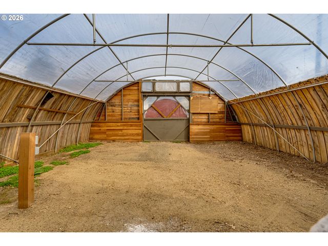 111 HOLEMAN Ave, Eugene, OR 97404