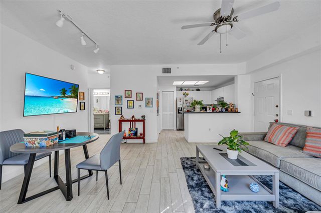 2015 SE 10th Ave 101, Fort Lauderdale, FL 33316