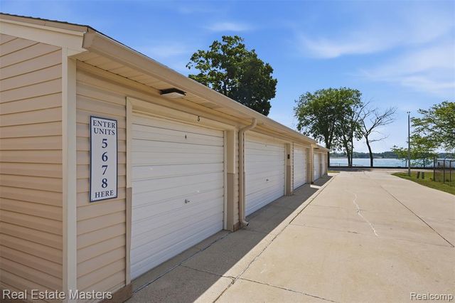 1700 River Road 8, Marysville, MI 48040