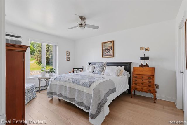 1700 River Road 8, Marysville, MI 48040