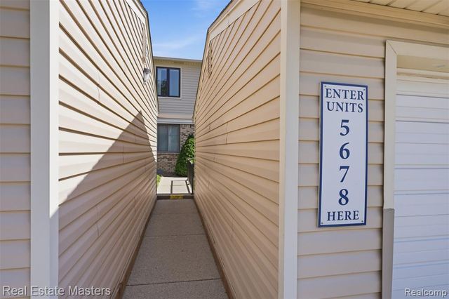 1700 River Road 8, Marysville, MI 48040