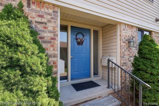 1700 River Road 8, Marysville, MI 48040