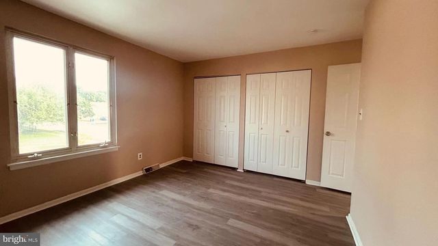 17 CANOE CT, Newark, DE 19702