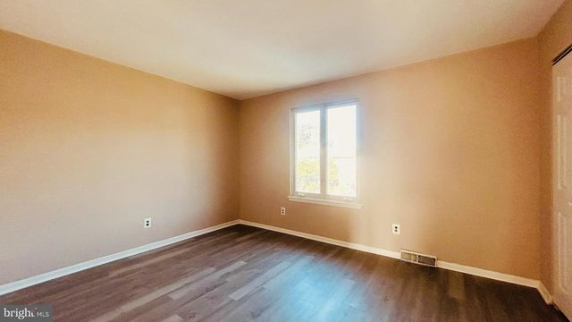 17 CANOE CT, Newark, DE 19702