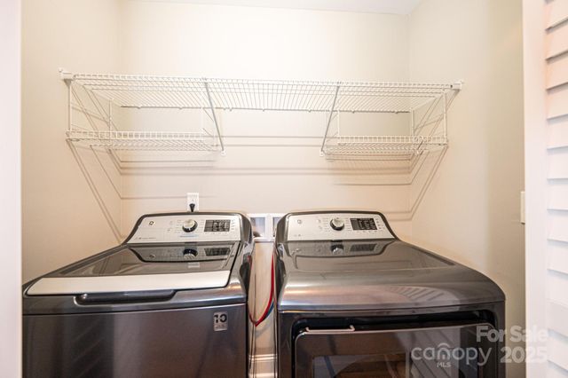 207 S 5th Avenue, Maiden, NC 28650