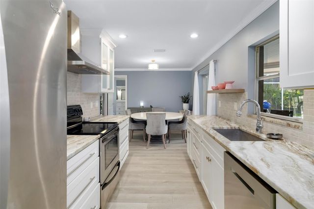 3304 SPRING MILL CIRCLE, Sarasota, FL 34239
