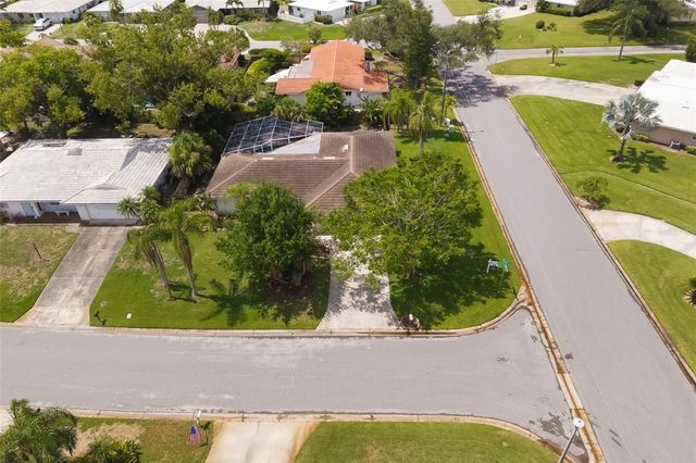 3304 SPRING MILL CIRCLE, Sarasota, FL 34239