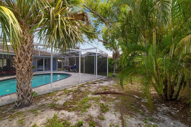 3304 SPRING MILL CIRCLE, Sarasota, FL 34239