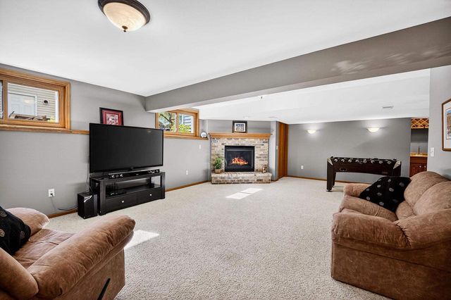 773 Foxfield Road, Oregon, WI 53575