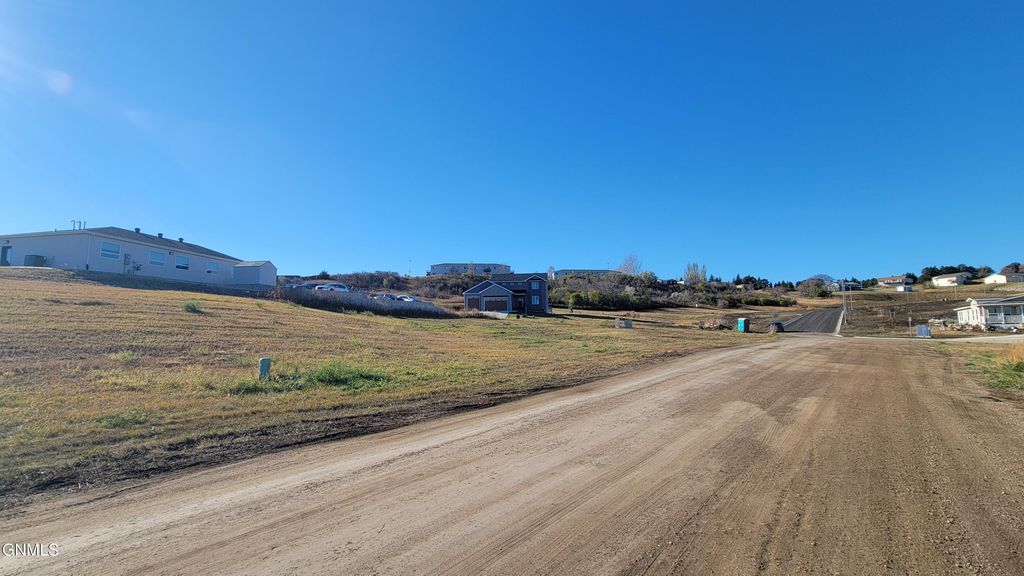 2928 Jude Lane NW, Mandan, ND 58554 photo 7