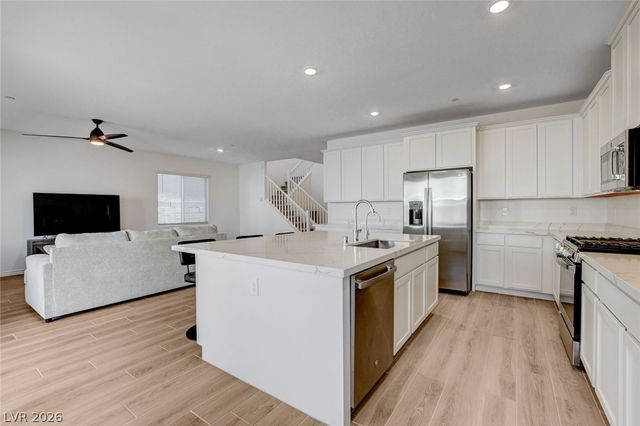 9262 Aiden Valley Avenue, Las Vegas, NV 89143