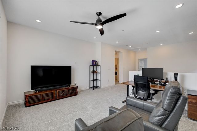 9262 Aiden Valley Avenue, Las Vegas, NV 89143