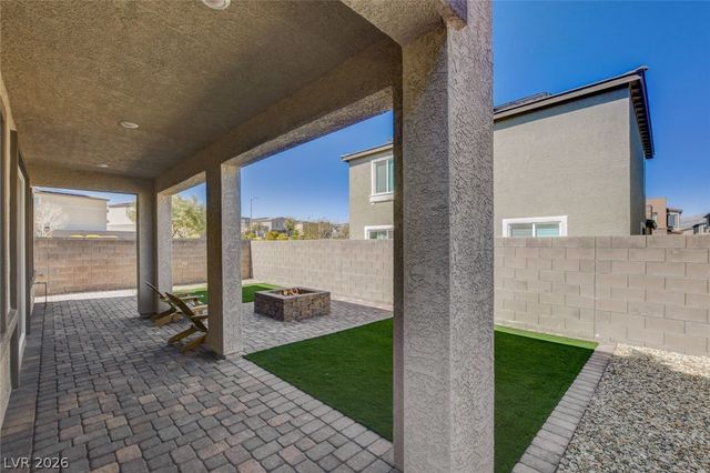 9262 Aiden Valley Avenue, Las Vegas, NV 89143