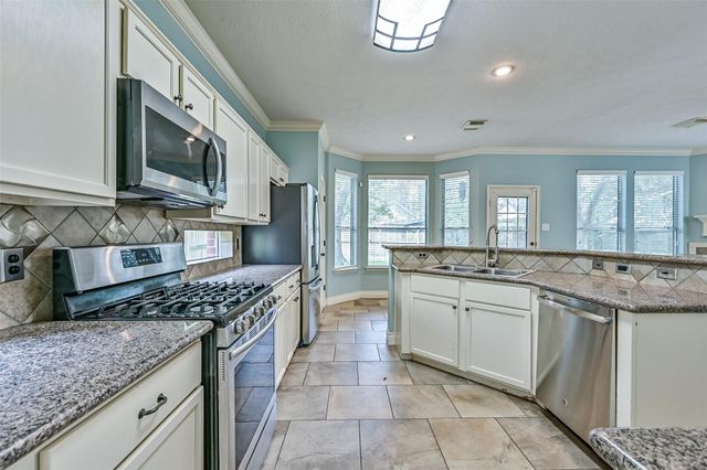 2714 Safe Harbour Circle, Friendswood, TX 77546
