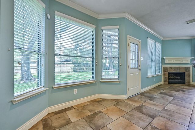 2714 Safe Harbour Circle, Friendswood, TX 77546
