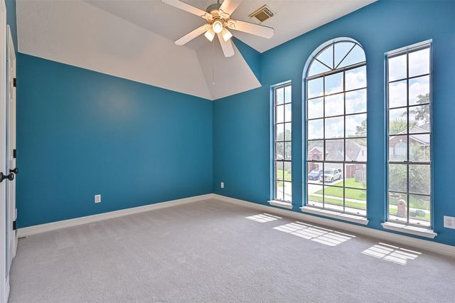 2714 Safe Harbour Circle, Friendswood, TX 77546