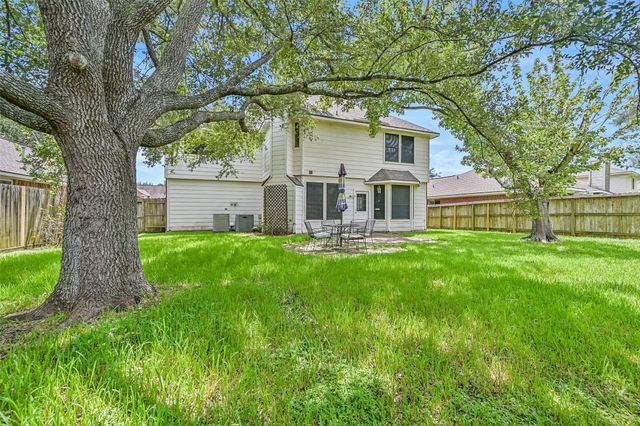 2714 Safe Harbour Circle, Friendswood, TX 77546