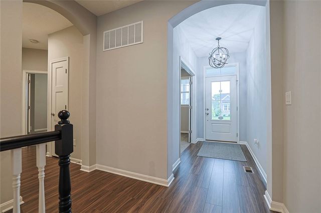 1998 Prestwick Bend, Miamisburg, OH 45342