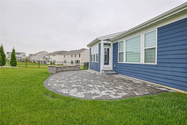 1998 Prestwick Bend, Miamisburg, OH 45342