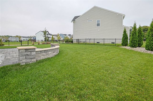 1998 Prestwick Bend, Miamisburg, OH 45342